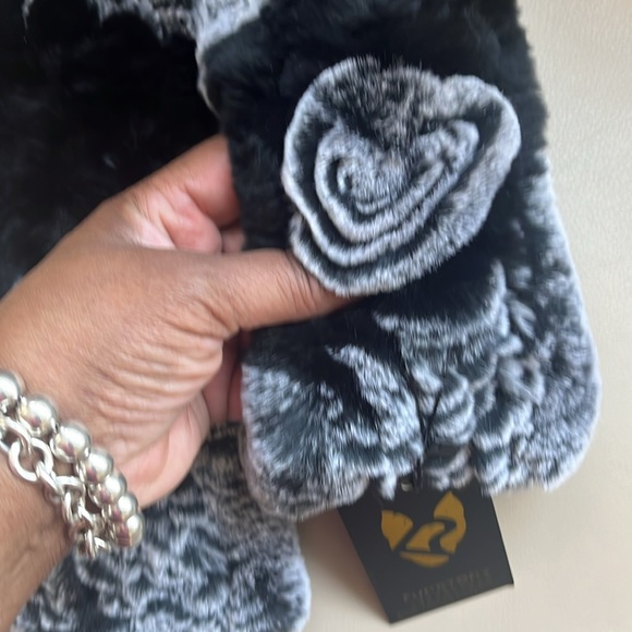 Furstory Rabbit Fur scarf neck shrug - Picture 9 of 9